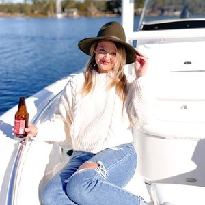 Meet your Posher, Amanda